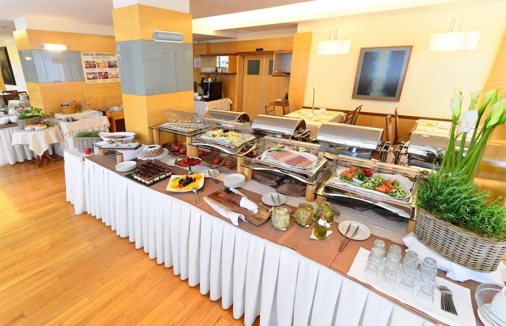 โรงแรมโลเวซ เบลด ภายนอก รูปภาพ